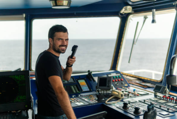 Küresel Deniz Tehlike ve Emniyet Sistemi (GMDSS) Genel Telsiz Operatör (GOC) Eğitimi